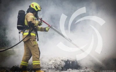 ¿Cómo elegir los mejores uniformes para bomberos? Guía completa de seguridad, normativas y tejidos